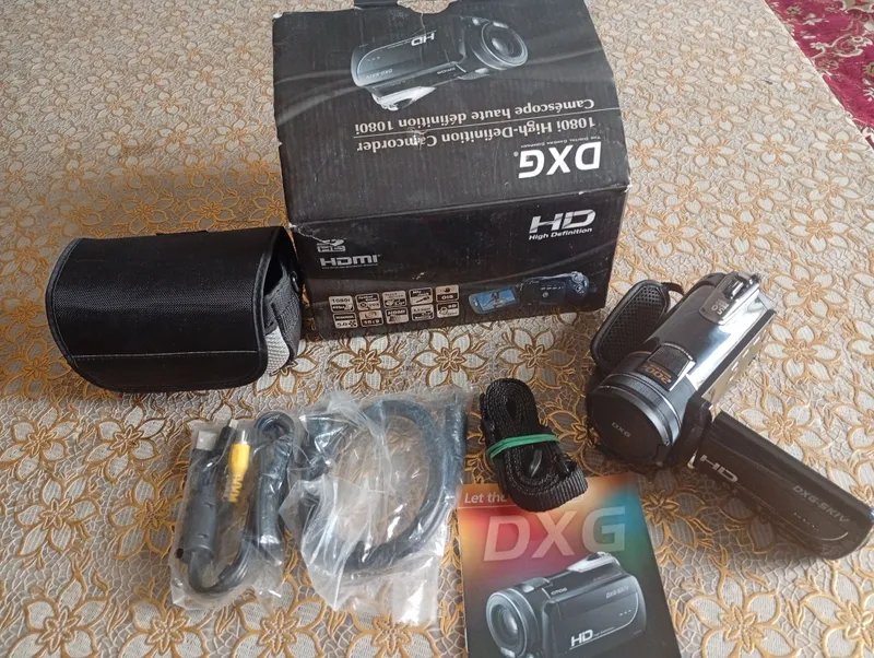 цифровая камера DXG-5K1V