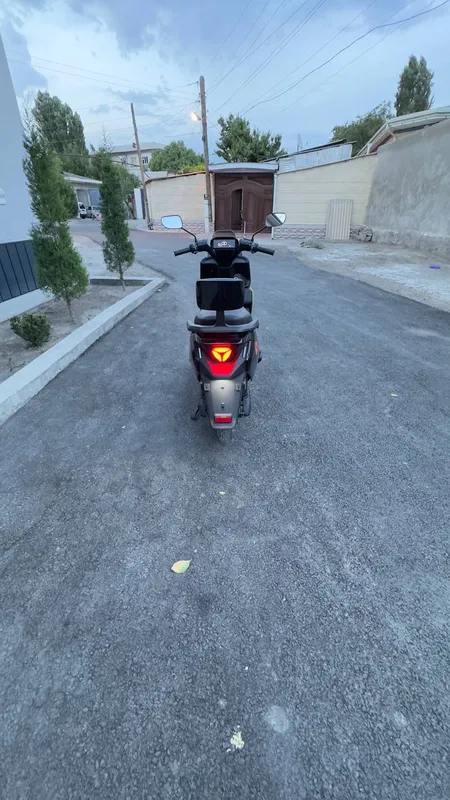 Yadea gs70  sport scooter 2026battery lithium Km70 — фото 3
