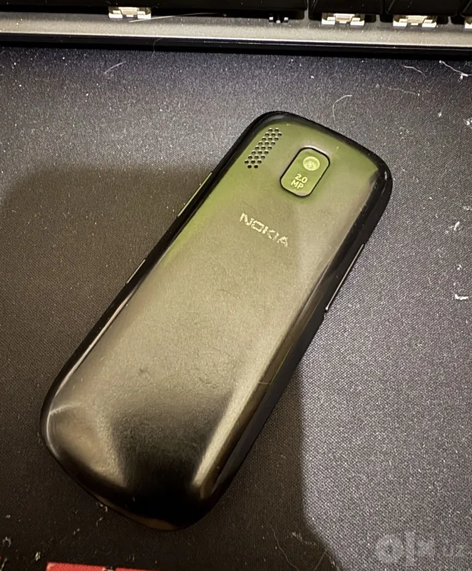 Nokia 202 yaxshi holatda, zavodniki 5 Nokia 202 yaxshi holatda, zavodniki 5