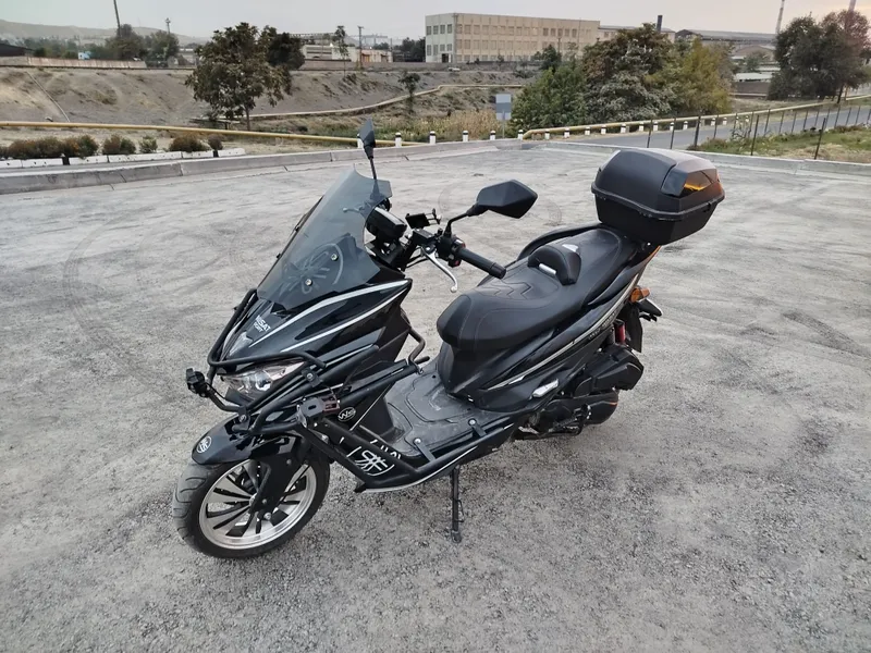 В продаже скутер yamaha 150 кубов 3 В продаже скутер yamaha 150 кубов 3