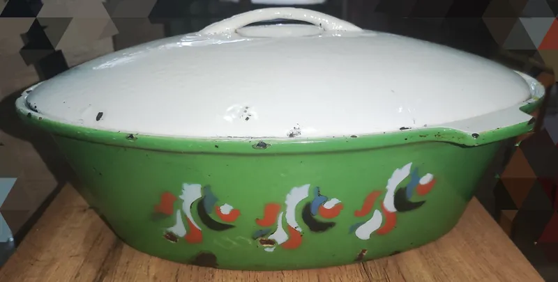 Посуда. Казан для кур, уток Посуда. Казан для кур, уток