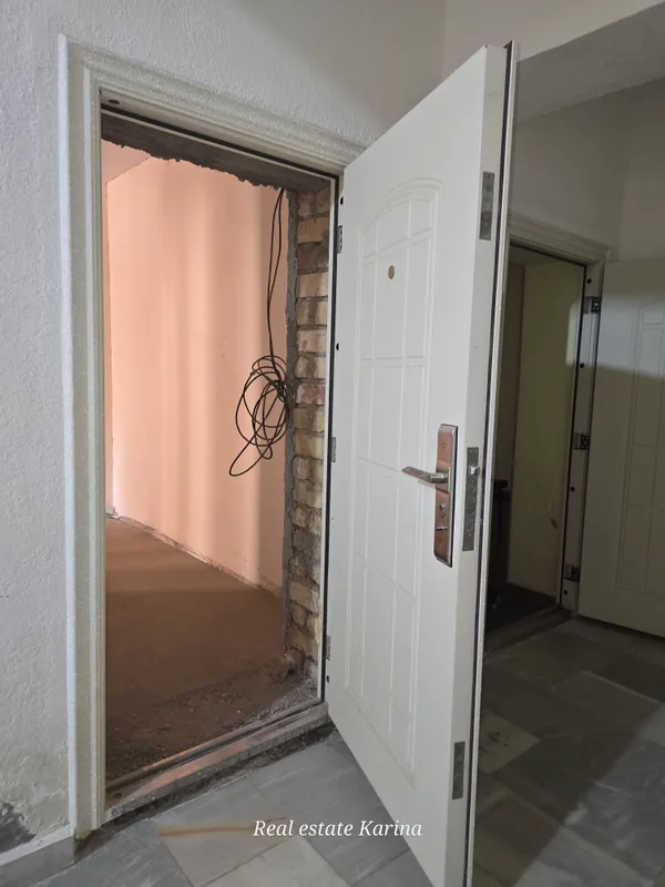 2 xonali kvartira (qorovul quti) sotiladi 10