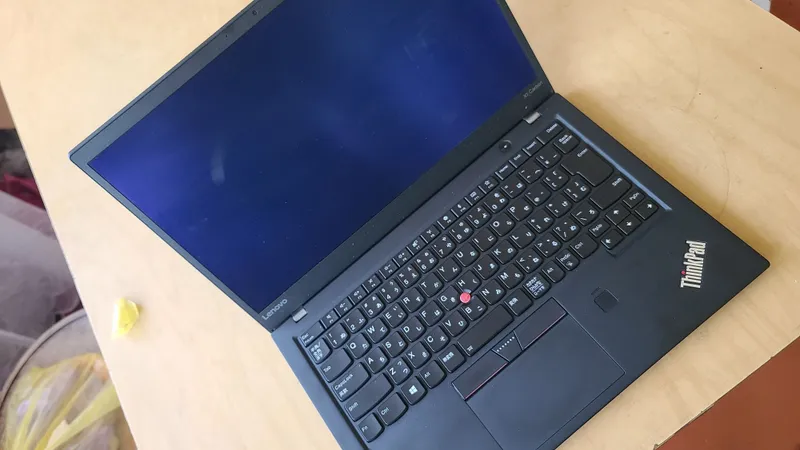 Lenovo ThinkPad X1 Carbon i5 8/128 7 Lenovo ThinkPad X1 Carbon i5 8/128 7