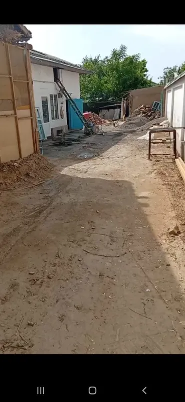 1- linyada 3 sotix yer sotiladi