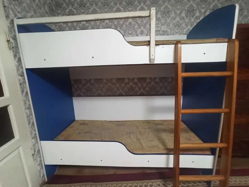 Продается детская двухъярусная кровать (б/у, отличное состояние) — фото 2