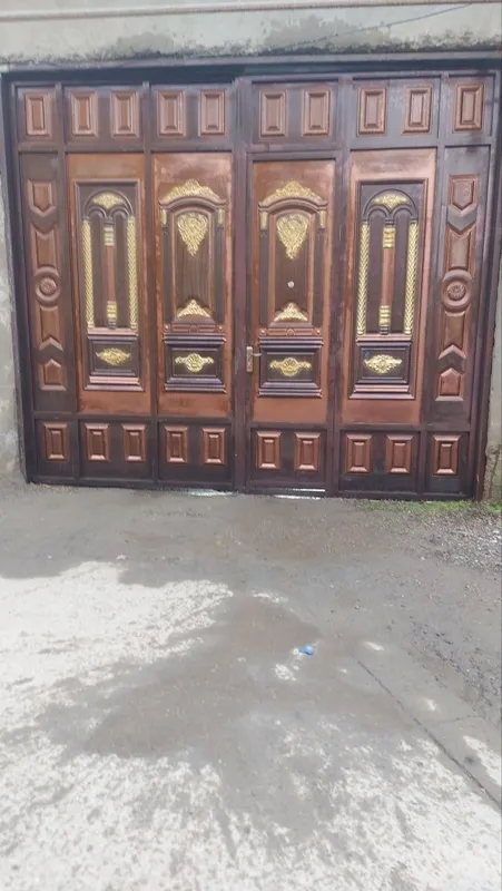 Temir darvoza sotiladi 400$