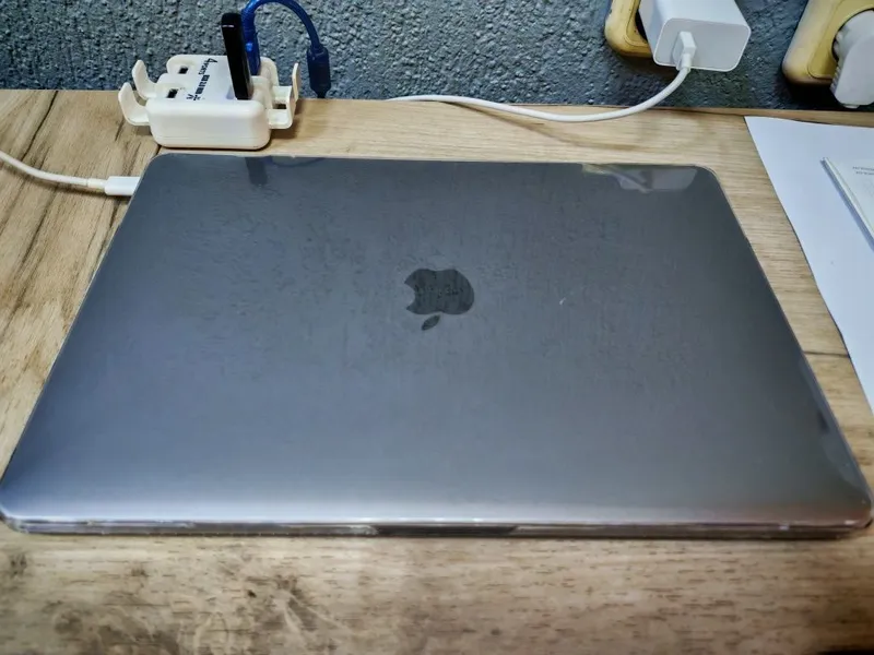 MacBook Pro sotiladi — фото 1