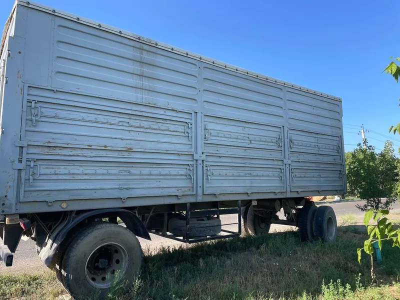 Прицеп сотилади!!!Холати аьло.Узунлиги 8 метр. 1 Прицеп сотилади!!!Холати аьло.Узунлиги 8 метр. 1