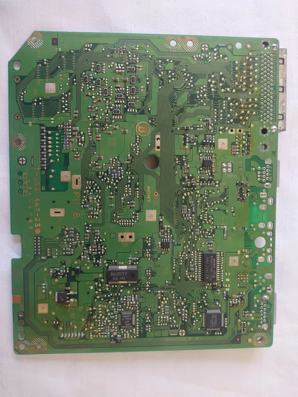 PlayStation model 1000 va 5000 platalar sotiladi — фото 1
