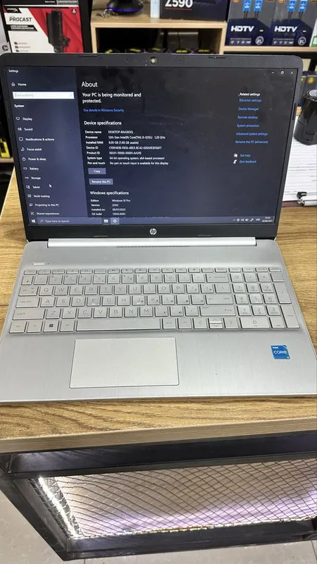 Noutbuk Hp i3-1215U 8/512