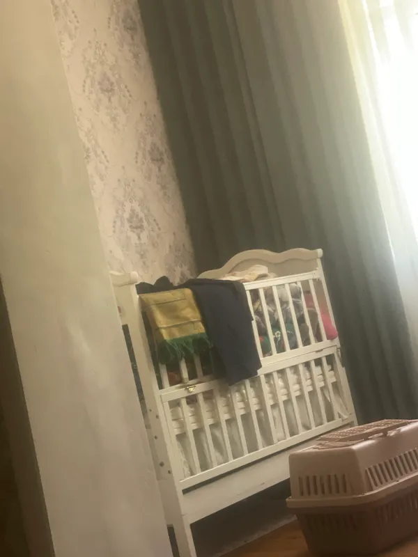 Bolalar krovatı sotiladi