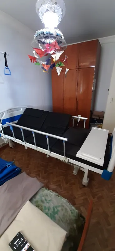 Продаеться многофункциональная электрическая медицинская кровать 6 Продаеться многофункциональная электрическая медицинская кровать 6