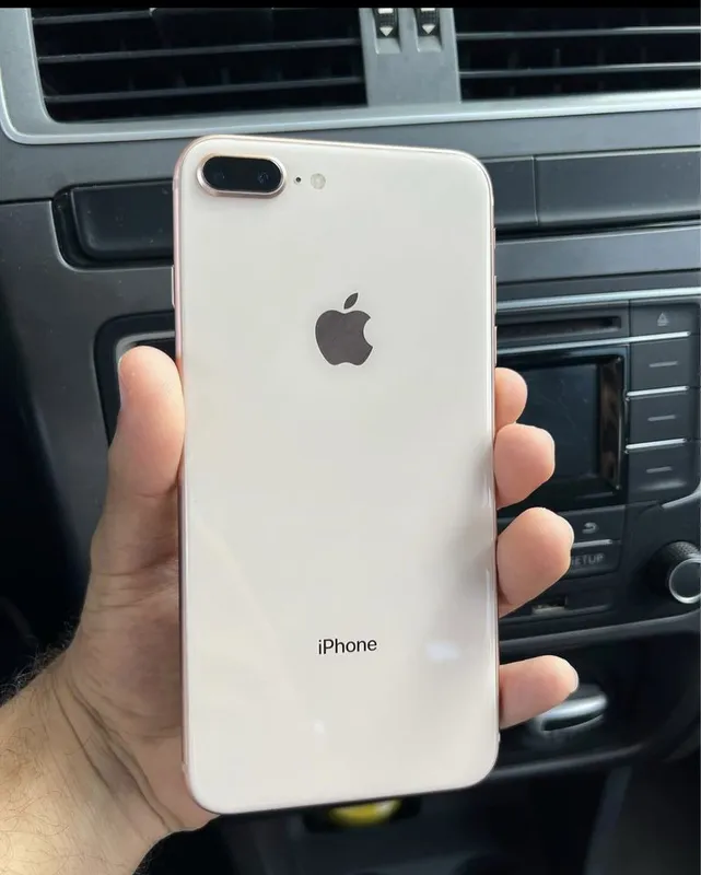 Iphone 8+ sotiladi