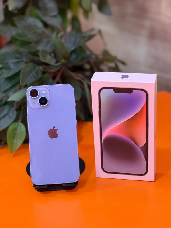 Продам iPhone 14 (128GB, Blue) — идеальное состояние