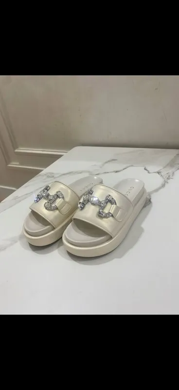 Айоллар обув