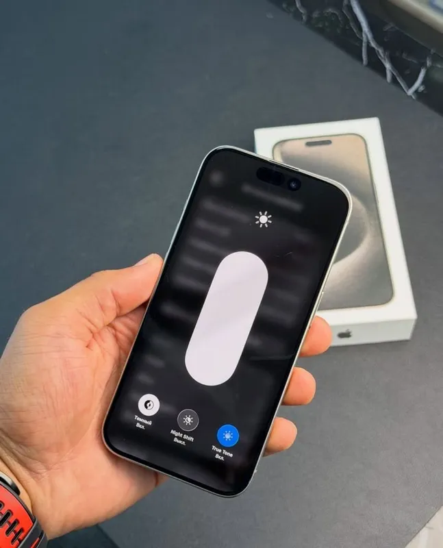 iPhone 15 Pro срочно 5 iPhone 15 Pro срочно 5