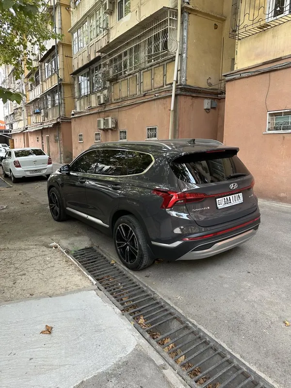 Продается Hyundai SantaFe 2022 2 Продается Hyundai SantaFe 2022 2