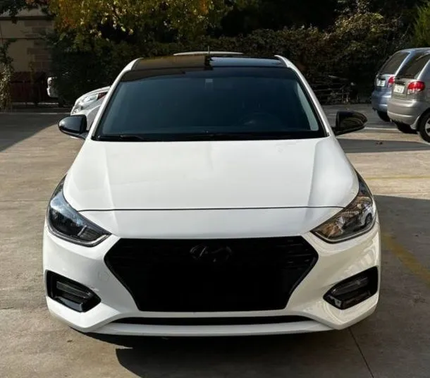 Срочно продаётся Hyundai Accent 2020 год 1 Срочно продаётся Hyundai Accent 2020 год 1