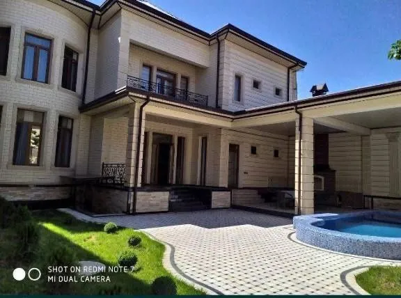 Аренда Мирабадский р-н шикарный болщой дом