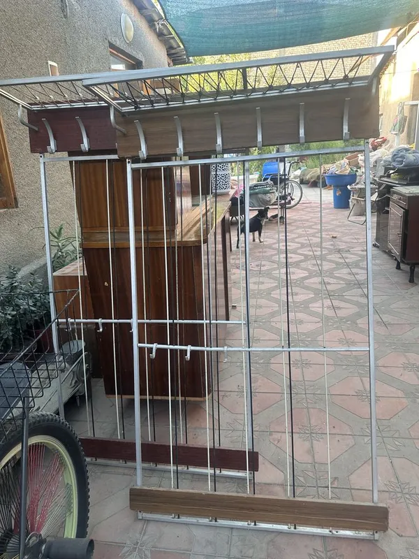 Продаются вешалки 2