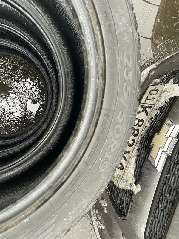 goodyear 235/50/19 3