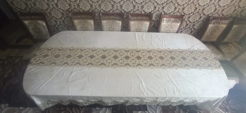 Стол со стульями 5