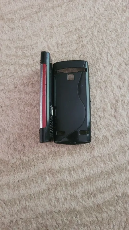 Nokia X2-00 Nokia 7 Nokia X2-00 Nokia 7