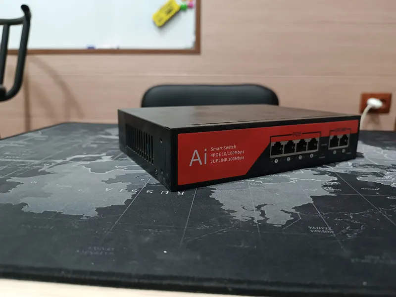 Продам PoE коммутатор (Ai Smart Switch) — фото 1