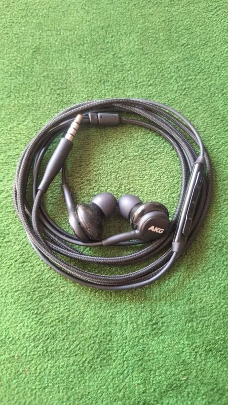 Samsung AKG 3.5мм оргинал наушник Apple EarPods Lightning оргинал 1