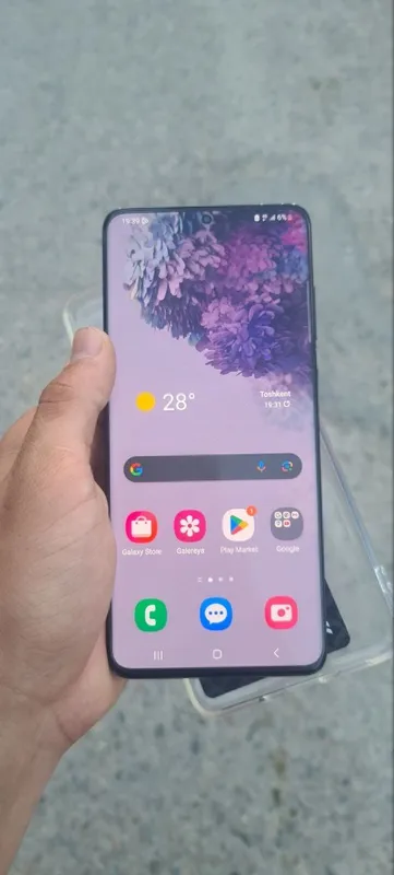 SAMSUNG S20 +