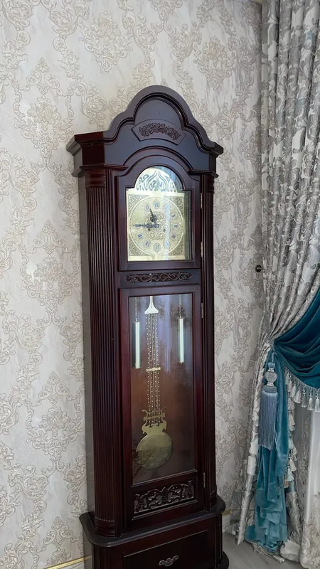 Напольные часы 2