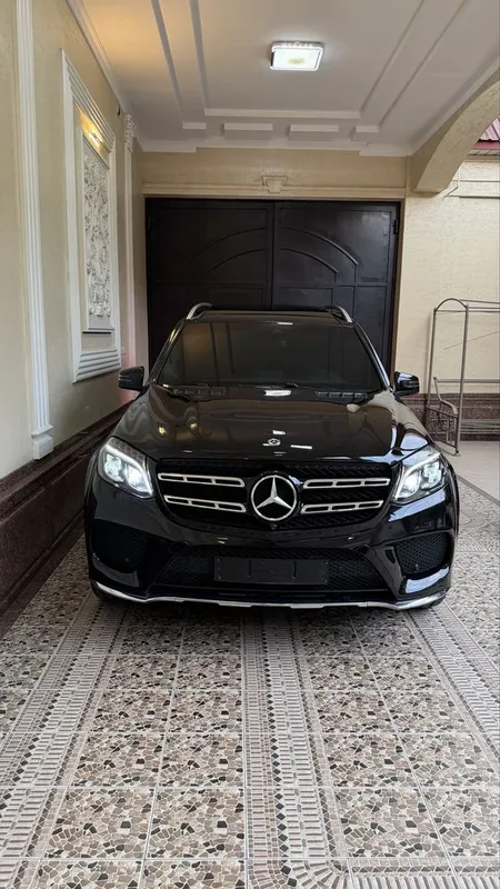 Mercedes Benz GLS 2019 2 Mercedes Benz GLS 2019 2