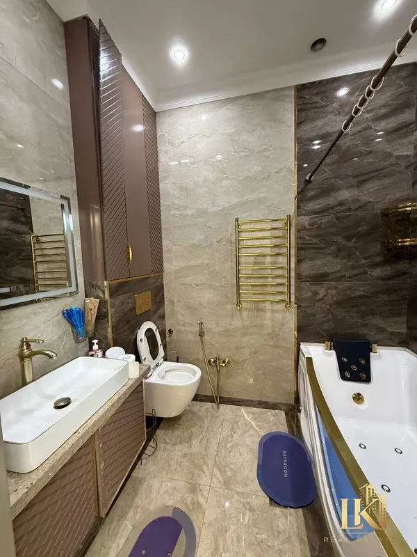 Продаётся 4-комнатная квартира в ЖК Glinka Premium 10