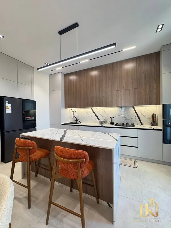 Квартира 4-комн. в ЖК Infinity (Мирабадский р-н), 130 м², 7/14 3