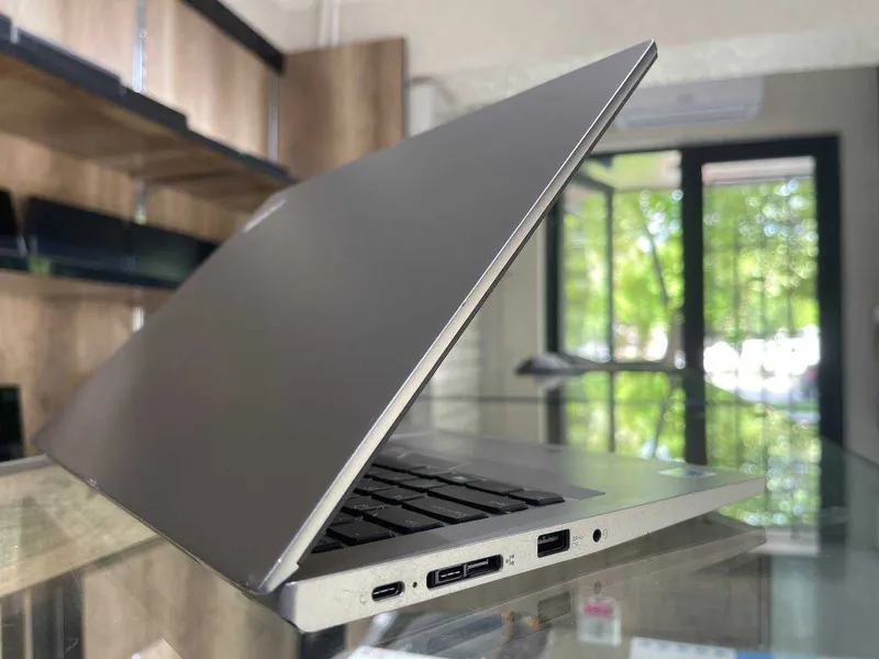 Lenovo ThinkPad L13 Core i5-10310U ram 16 ssd 256 2 Lenovo ThinkPad L13 Core i5-10310U ram 16 ssd 256 2