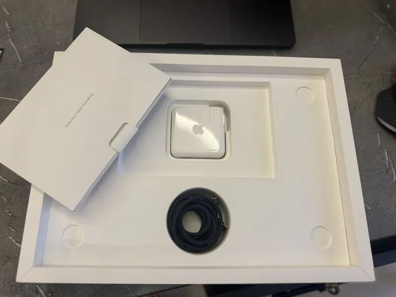 Macbook pro 14 inch M4 16/512 — фото 4