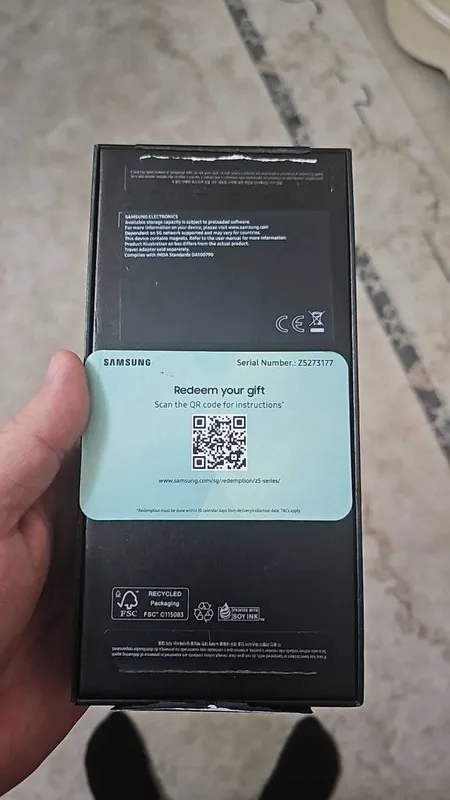Samsung Z Flip 5 ideal 256 tali qora karobka bor — фото 3