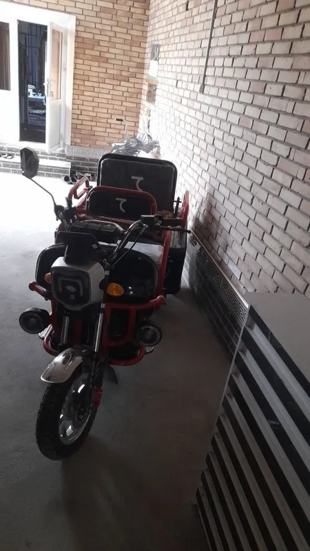 Moto sotiladi elektrda xolati alo — фото 2