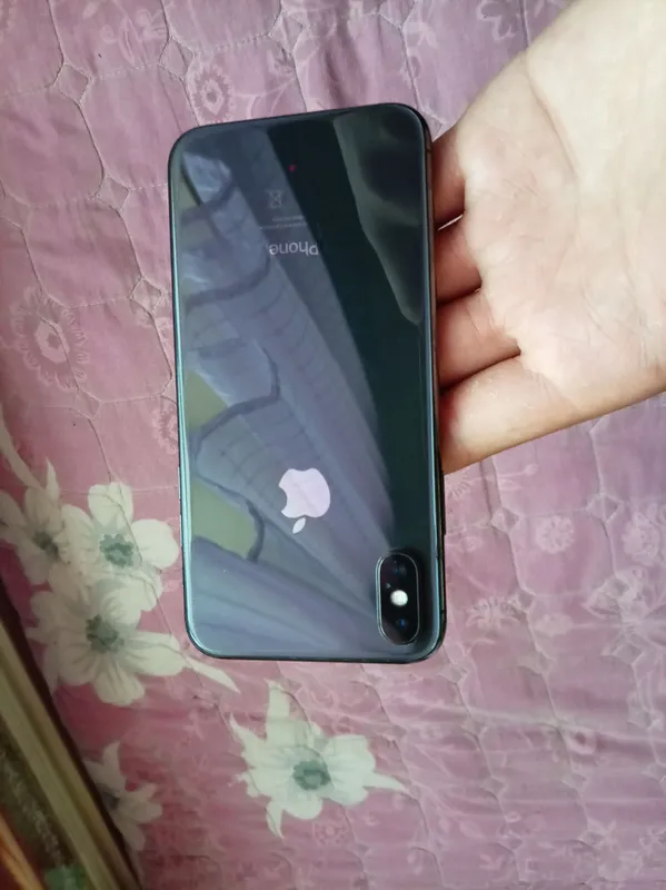 Iphone x 64 tali 77 % Batarea xamayogi radnoy tel