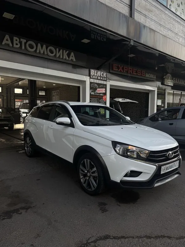 Lada vesta sw cross sotiladi 1 Lada vesta sw cross sotiladi 1