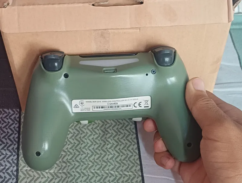 Джойстик PS4 в идеальном состоянии 2