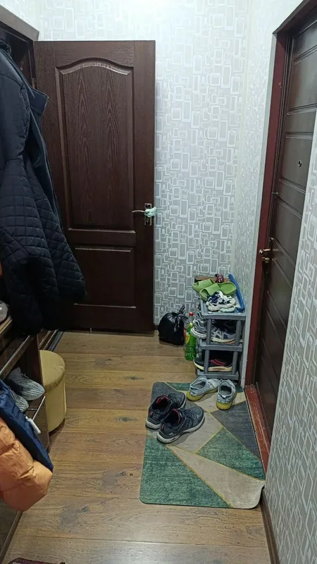 Продажа 2 ком Сергели 8 Дехкан базар 2х6 балкон — фото 1