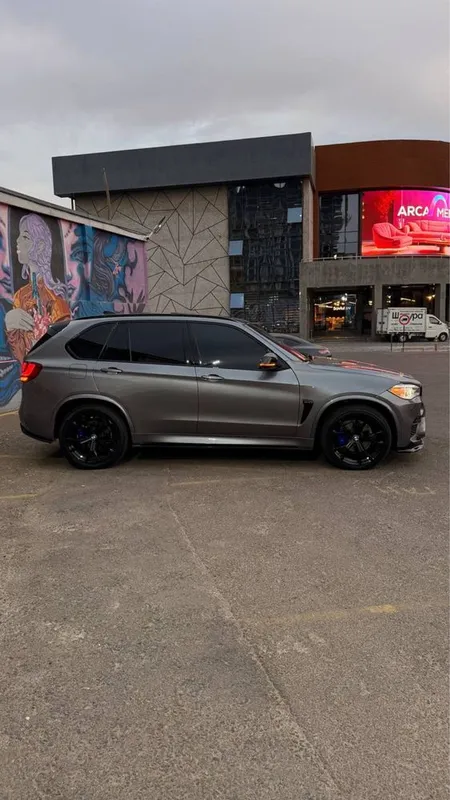Срочно продается BMW X 5 очень в хорошем состоянии — фото 2