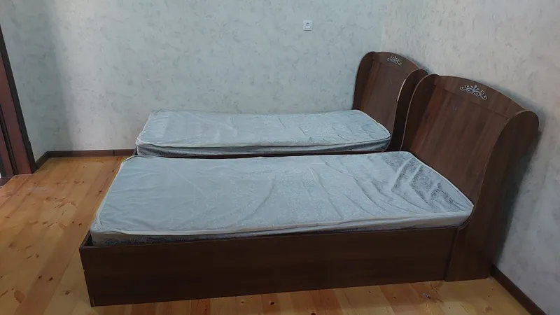 Yotoq uchun divan yuqori sifatli
