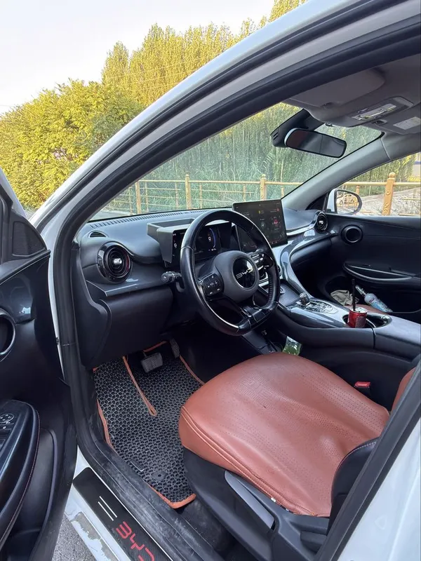 Сотилади BYD E2 нархи орзон 1