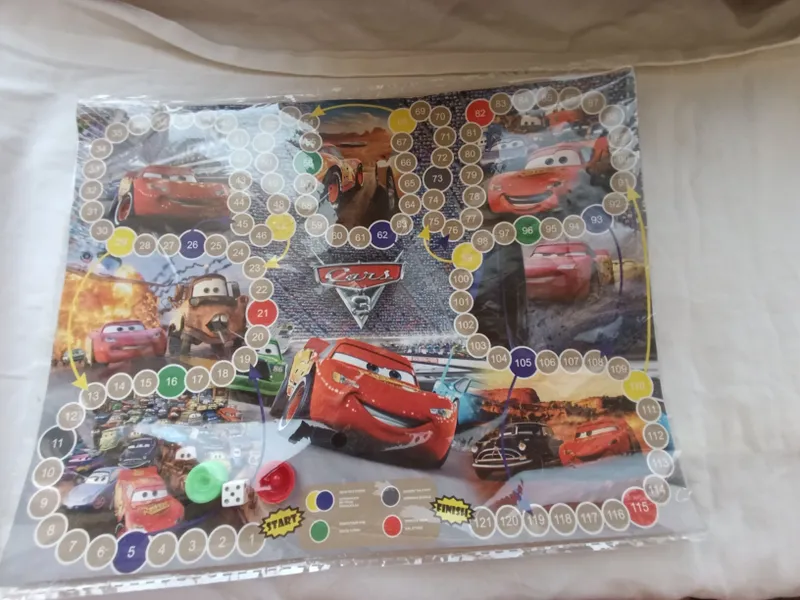 «Cars 3» stol o‘yini / ko‘paytirish jadvali, ishlatilgan 1 «Cars 3» stol o‘yini / ko‘paytirish jadvali, ishlatilgan 1