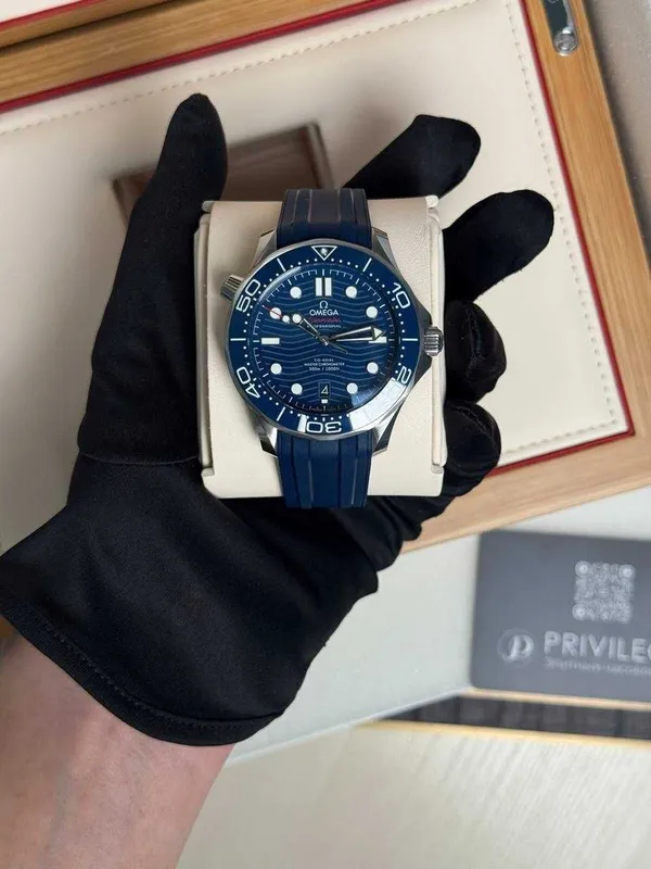 NEW Omega Seamaster Diver 300M Master Co-Axial 42 кауч син — фото 3
