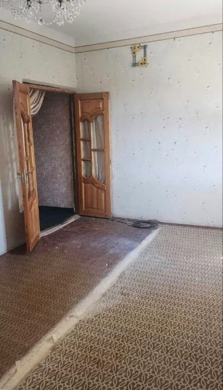 Продажа квартиры, Ахмад Югнаки