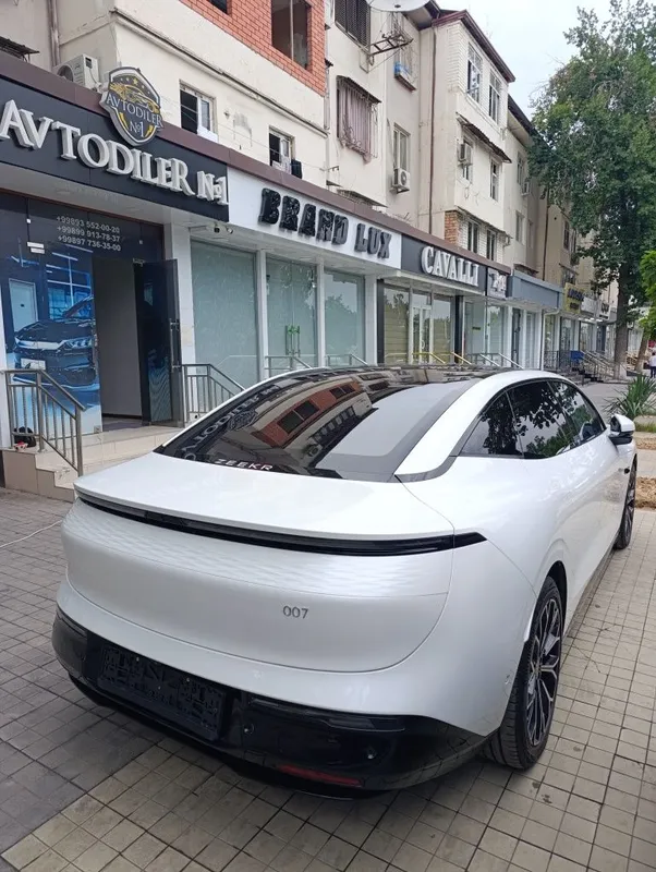 Zeekr 007 4wd 2матор 2 Zeekr 007 4wd 2матор 2