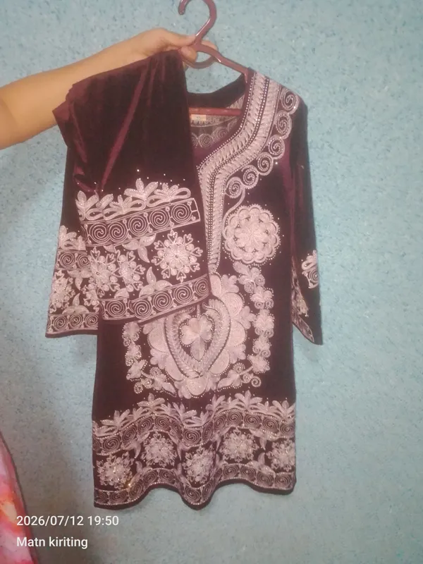Продаётся платье 2 Продаётся платье 2